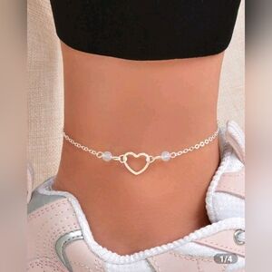 Chic Silver Heart Bracelet